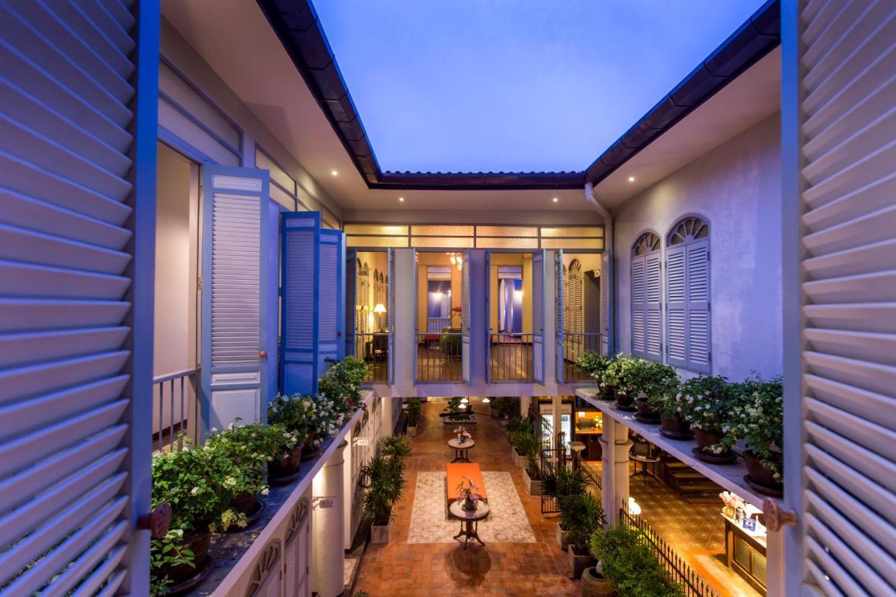 The Memory At On On Hotel Phuket Bagian luar foto