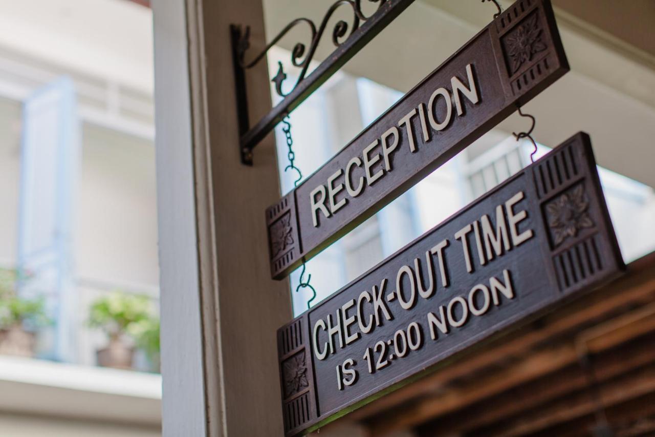 The Memory At On On Hotel Phuket Bagian luar foto