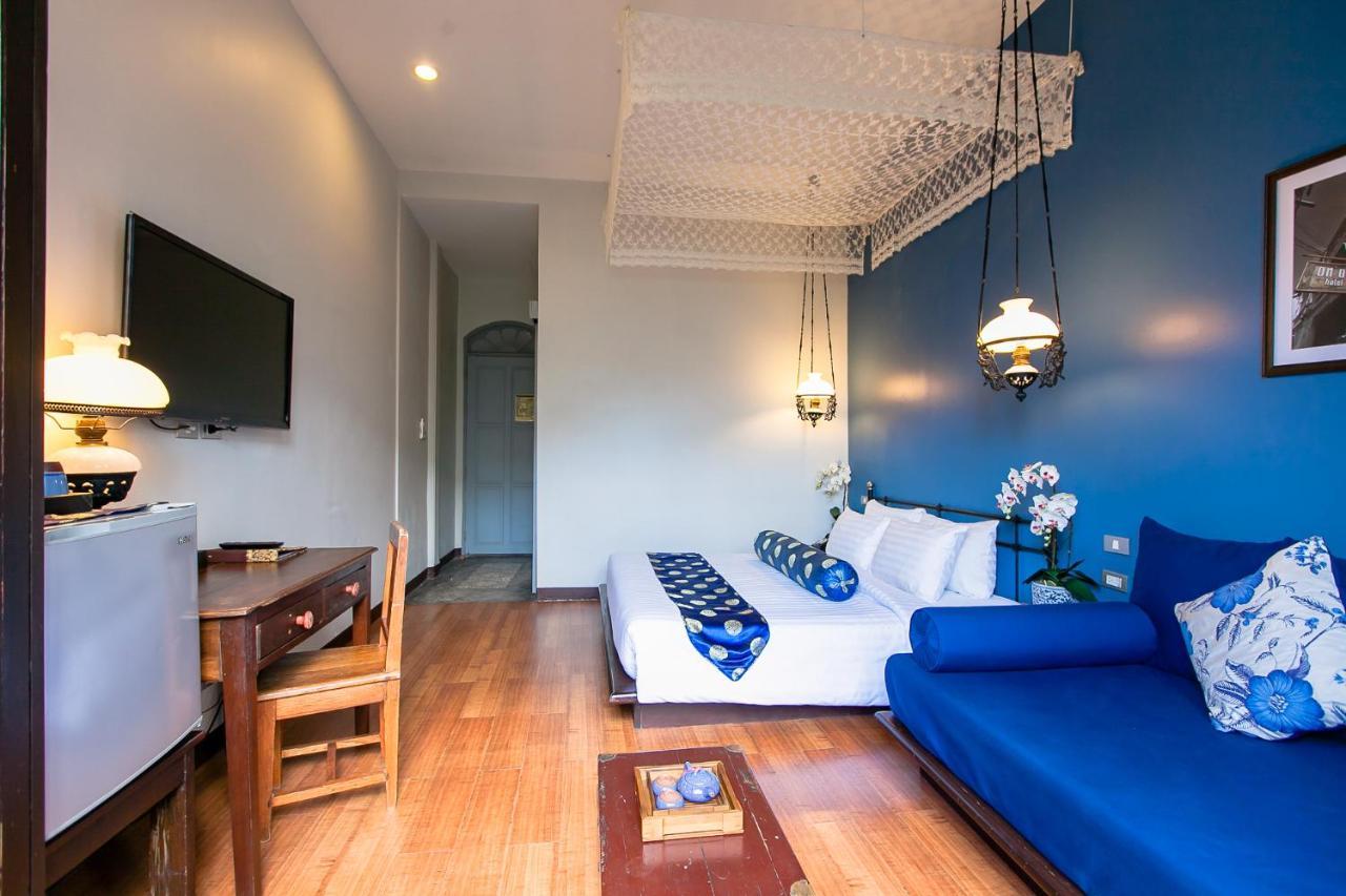 The Memory At On On Hotel Phuket Bagian luar foto