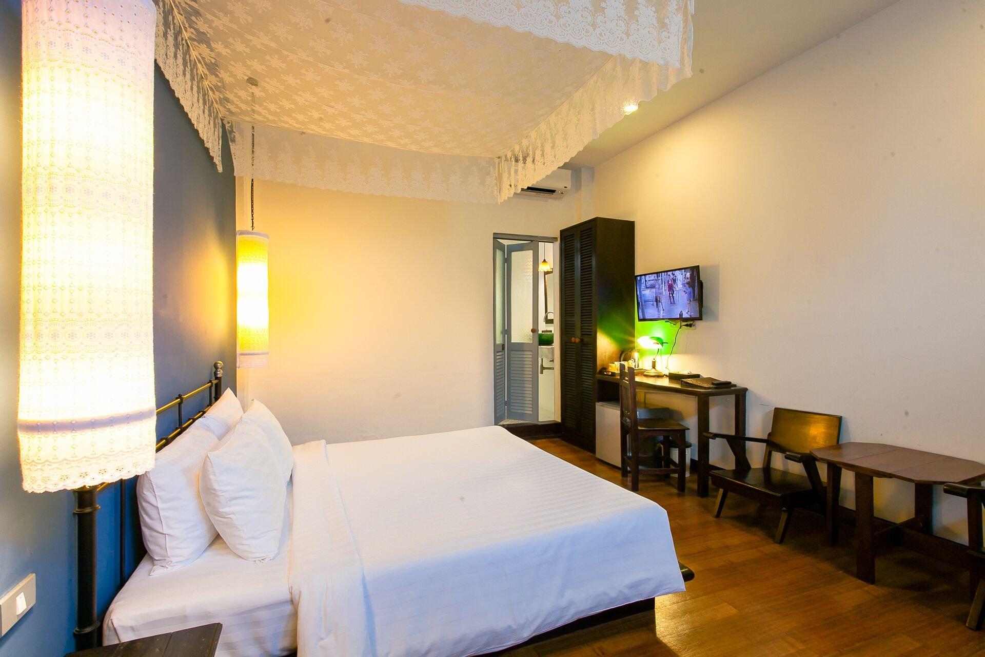 The Memory At On On Hotel Phuket Bagian luar foto