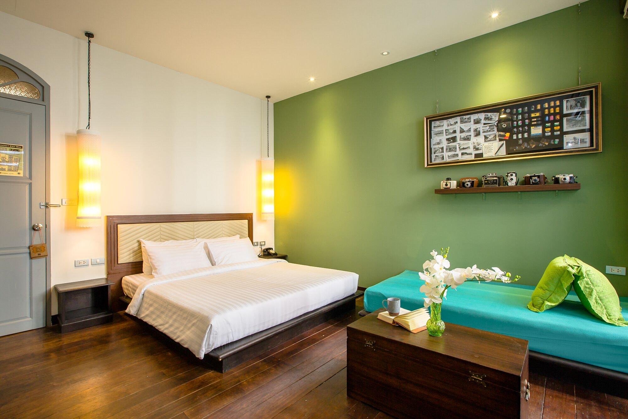 The Memory At On On Hotel Phuket Bagian luar foto
