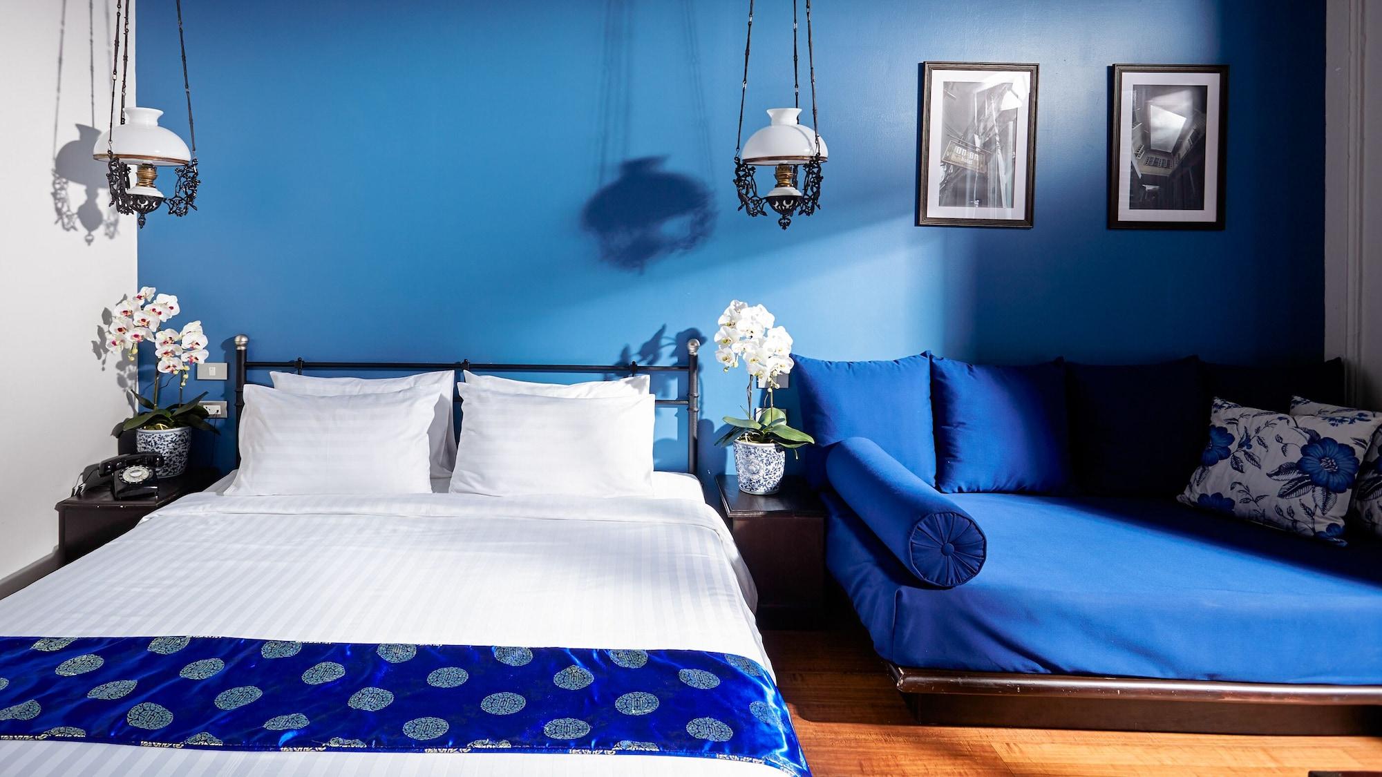 The Memory At On On Hotel Phuket Bagian luar foto