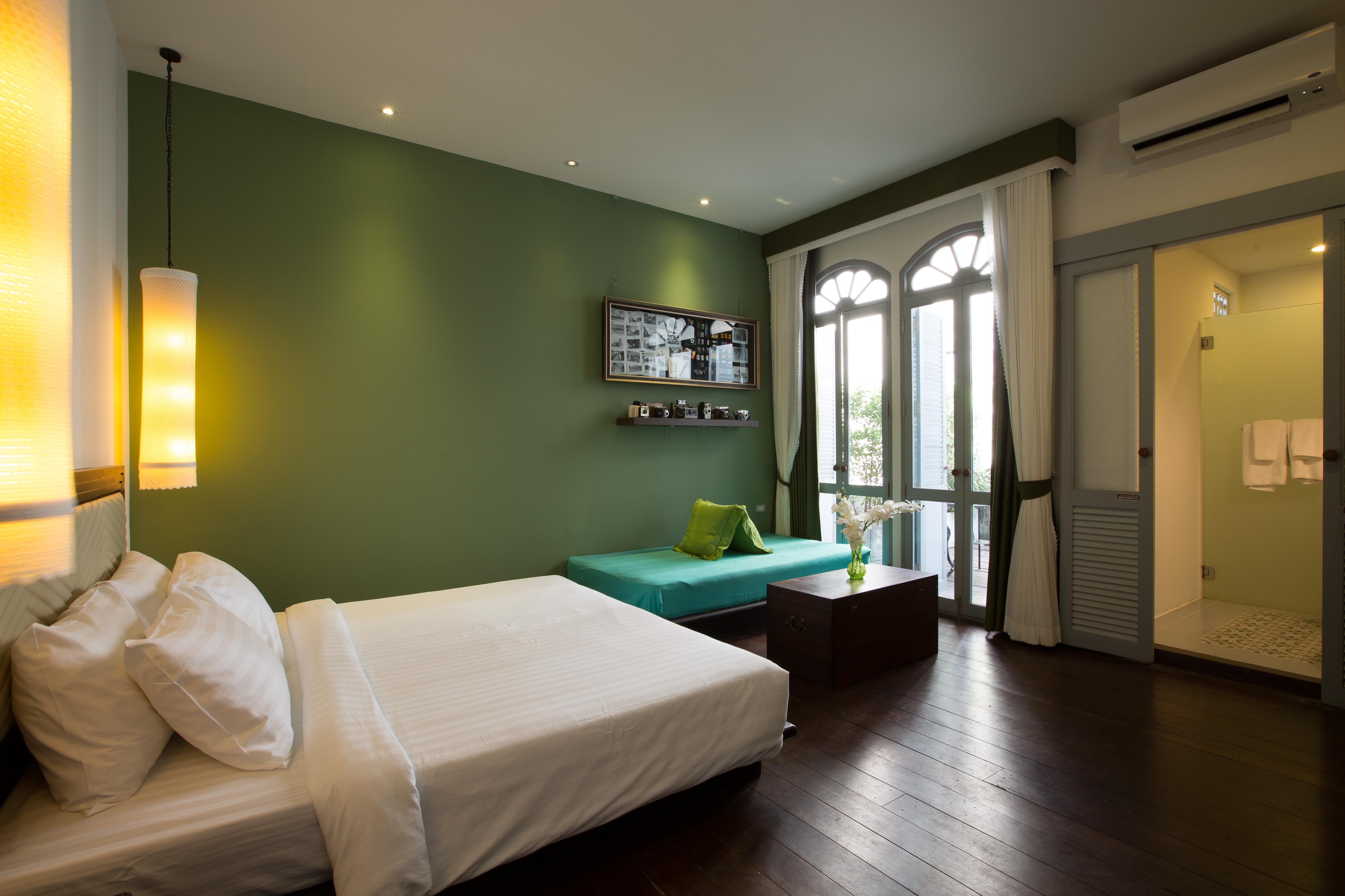 The Memory At On On Hotel Phuket Bagian luar foto